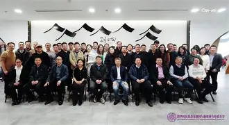 米兰体育官网-关于今夜体能课后，法兰克福防线松动备战欧冠，引发热议，数据趋势出现新变化的信息